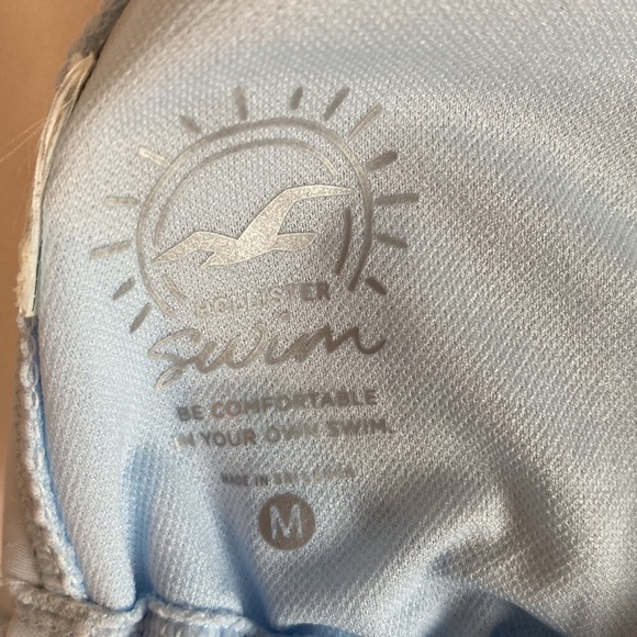 NWOT Hollister Multi-Way Bikini Top - Picture 4 of 5